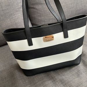 Michael Kors Tote (Striped black and white)